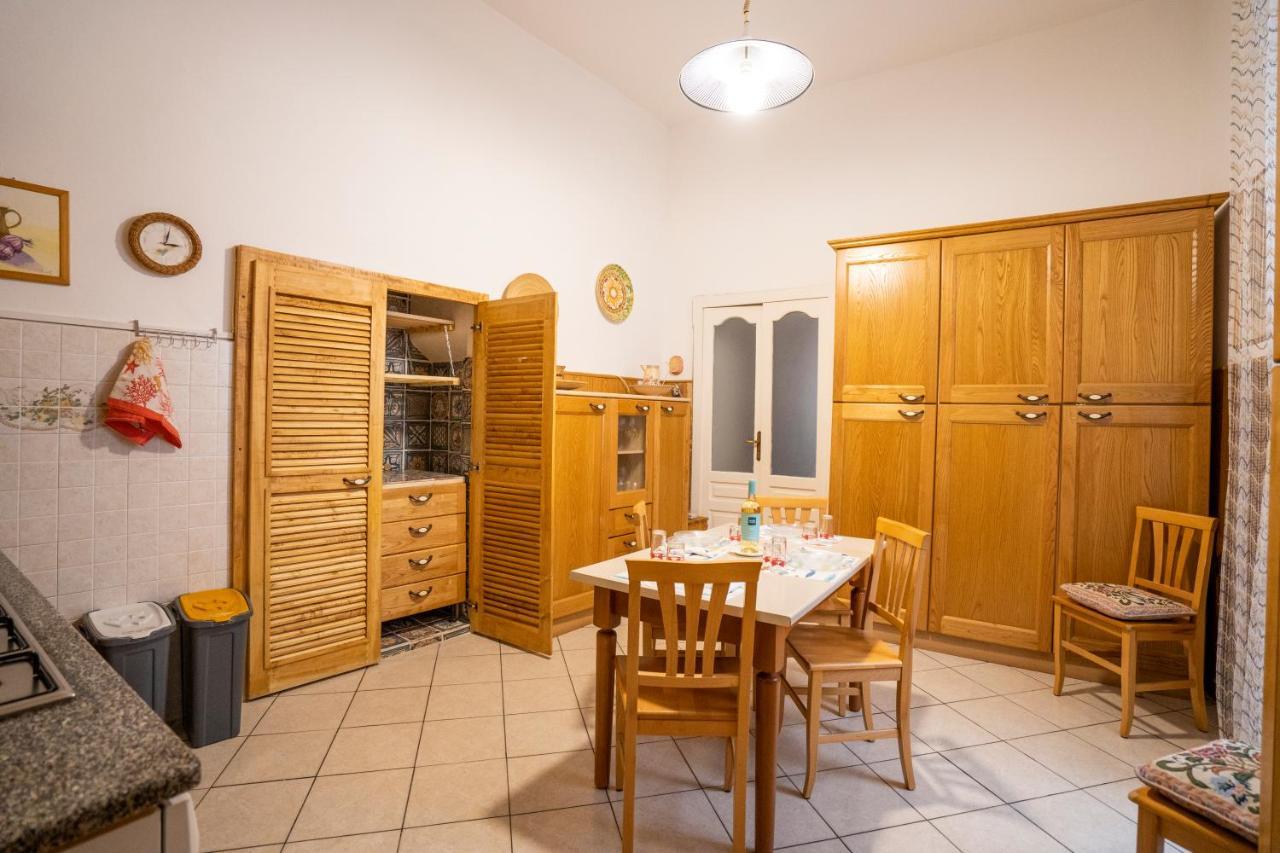 La Casina Nel Centro Apartment Тропеа Екстериор снимка