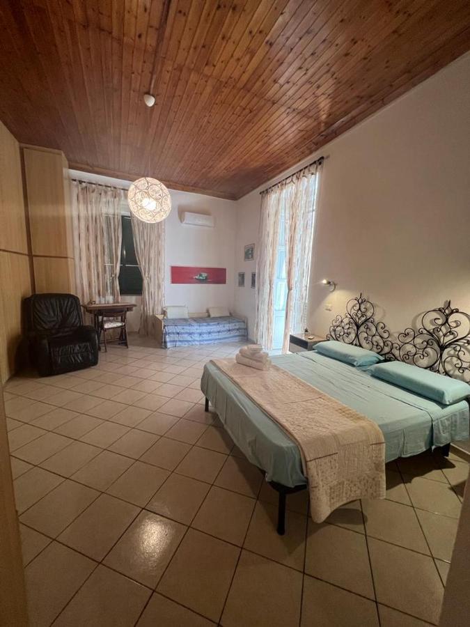 La Casina Nel Centro Apartment Тропеа Екстериор снимка